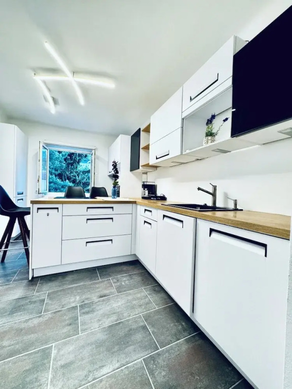 2BR 1LR Apartment for 5 Peaceful Stay