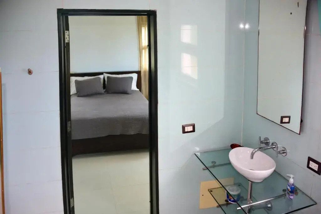 Villa Oceanfront Beach Access And Swim Pool Samana
