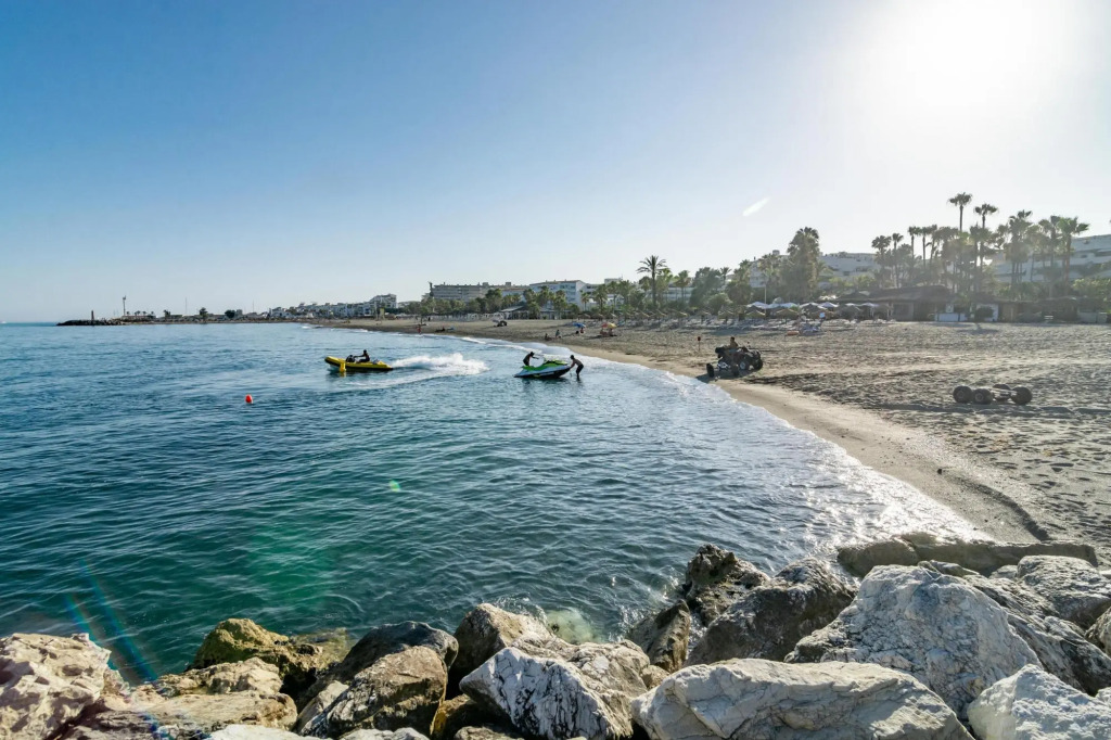 AB3 - Aldea blanca Marbella by Roomservices