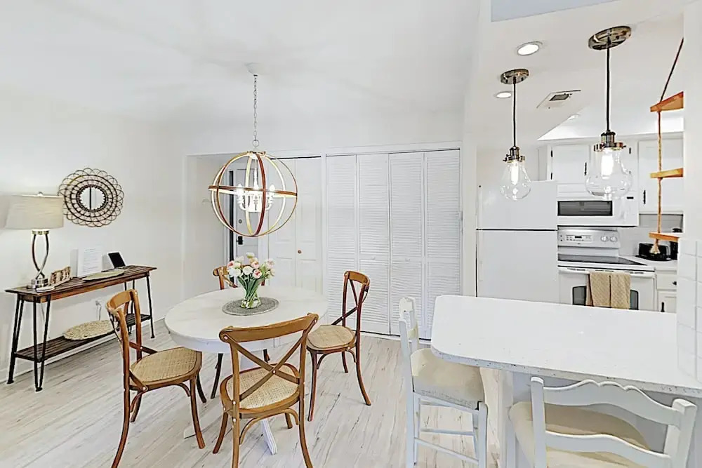 Lavish Villa at South Beach Marina condo