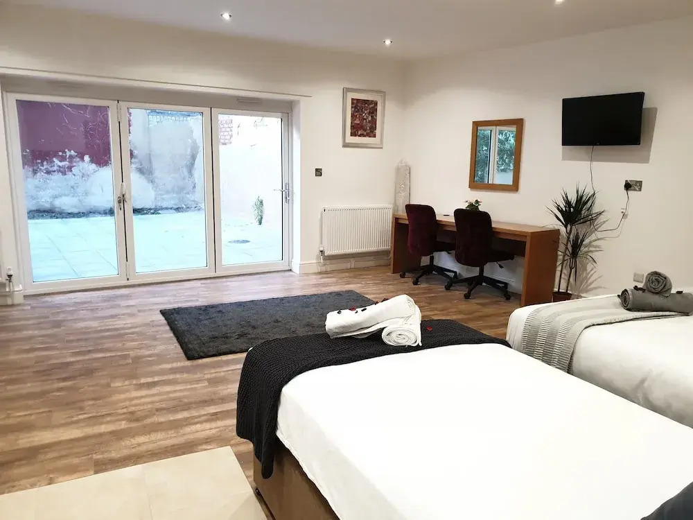 Stratford Rooms