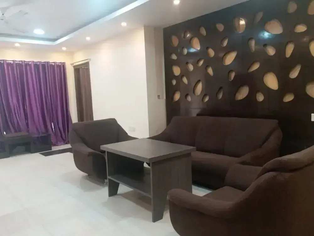 OYO 12812 Four Seasons Villa