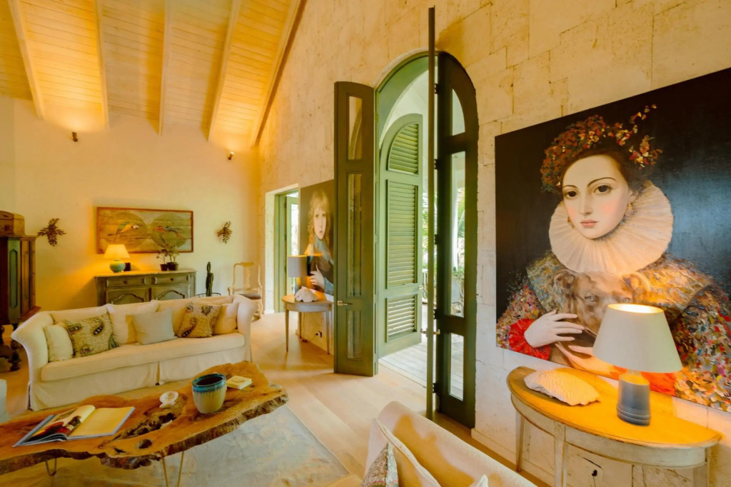 One-of-a-kind Villa With Open Spaces and Amazing Views in Luxury Beach Resort