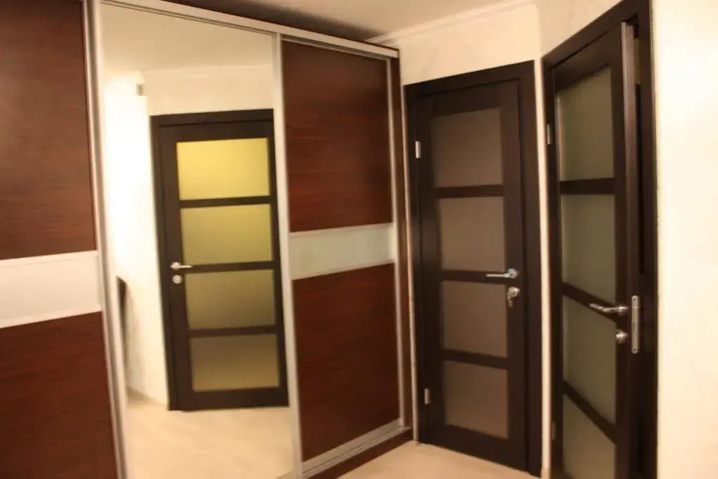 Apartment on Nauki Avenue 102