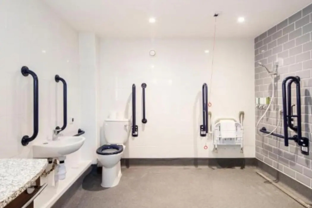 Hampton By Hilton Humberside Airport
