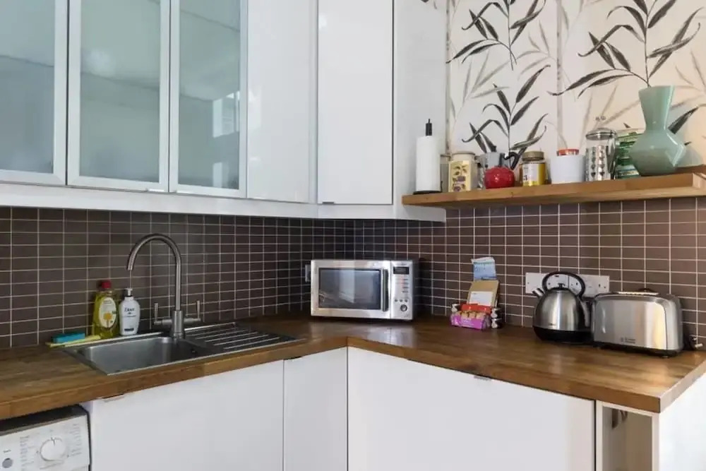 Charming 2 bed Apartment in Queen's Park W/garden