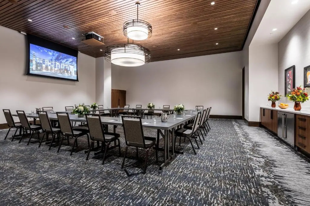 7 Cedars Hotel & Casino