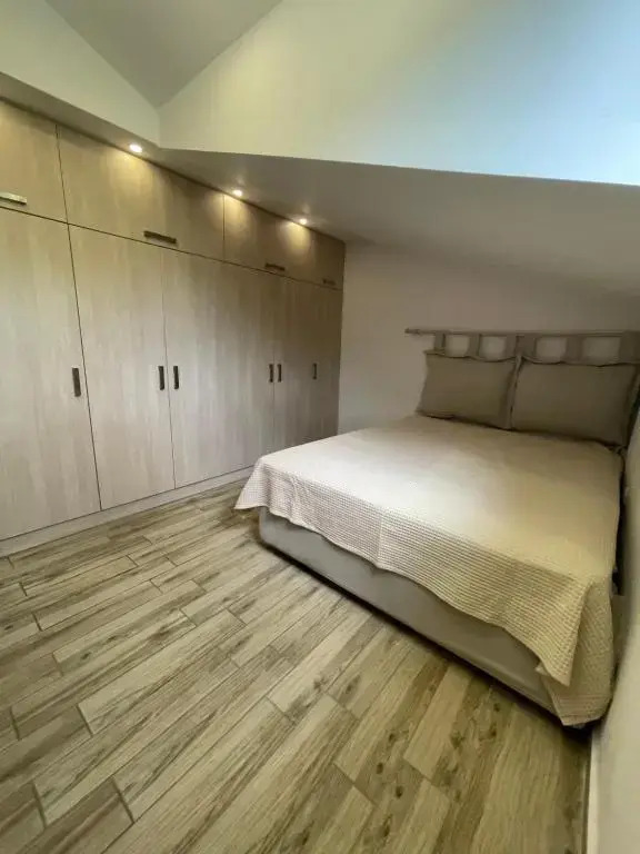 Cozy apartment in paralia ofryniou