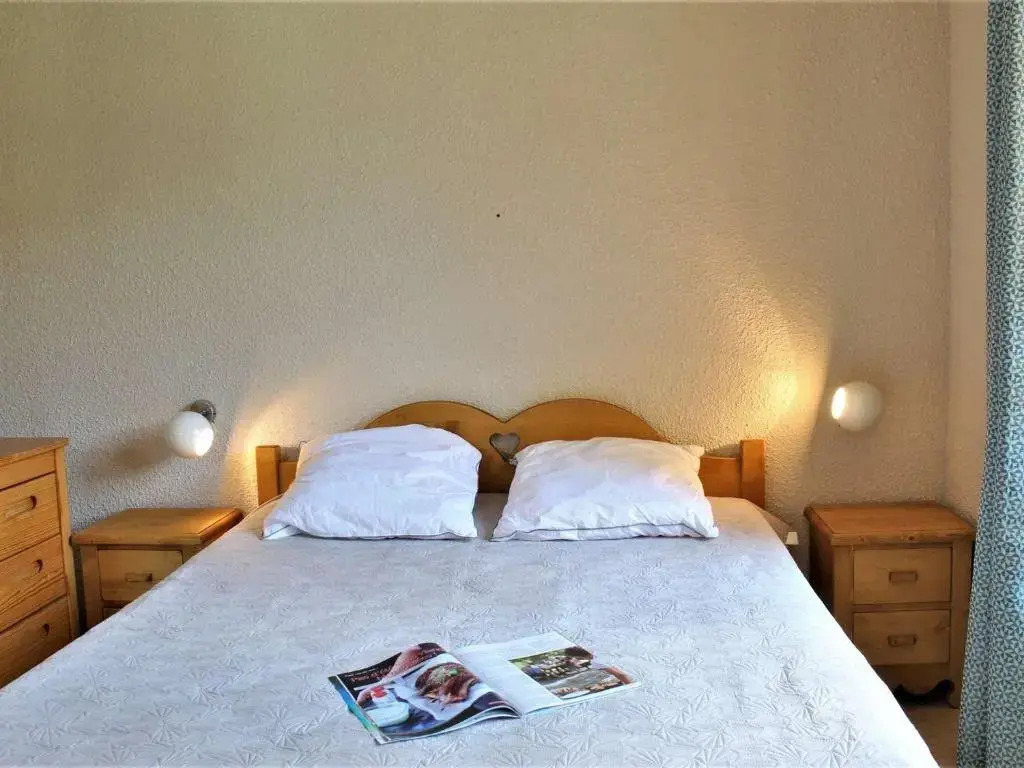Appartement 3 Pièces 6 couchages avec piscine, animaux admis à Risoul 1850 - FR-1-330-209