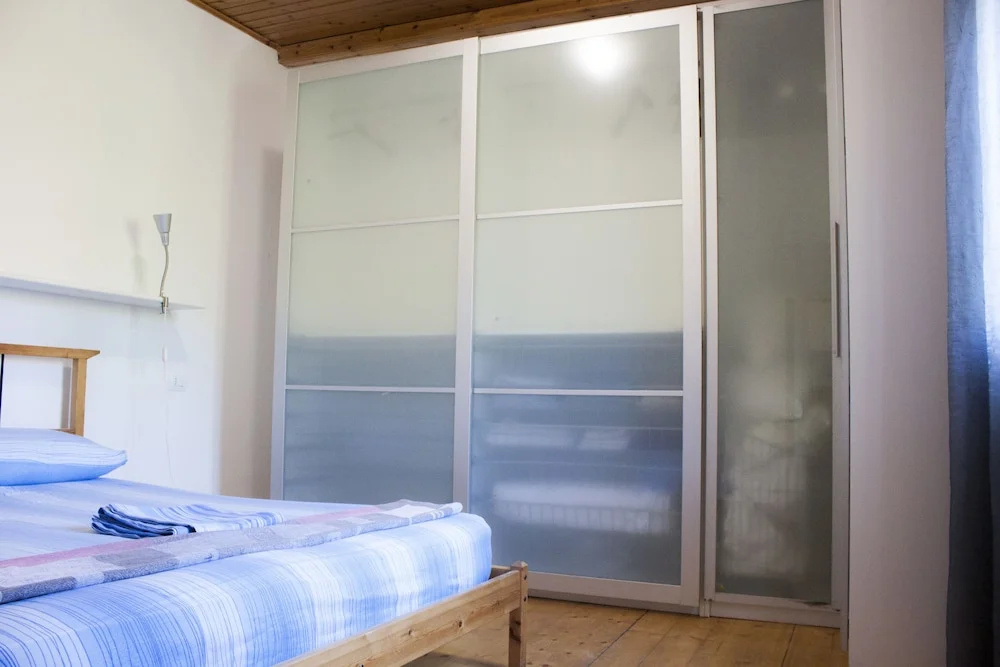 Nice Apartment in an English Style Building On the First Floor, With air Conditioning, Wifi and Sewing