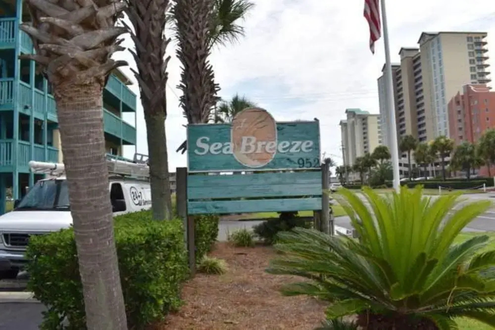 Sea Breeze 117 by Bender Vacation Rentals