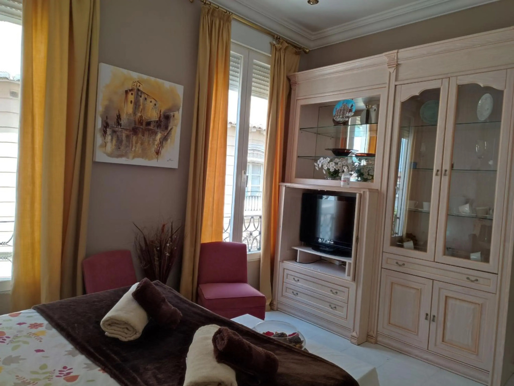 tuGuest Bib Rambla Aparments