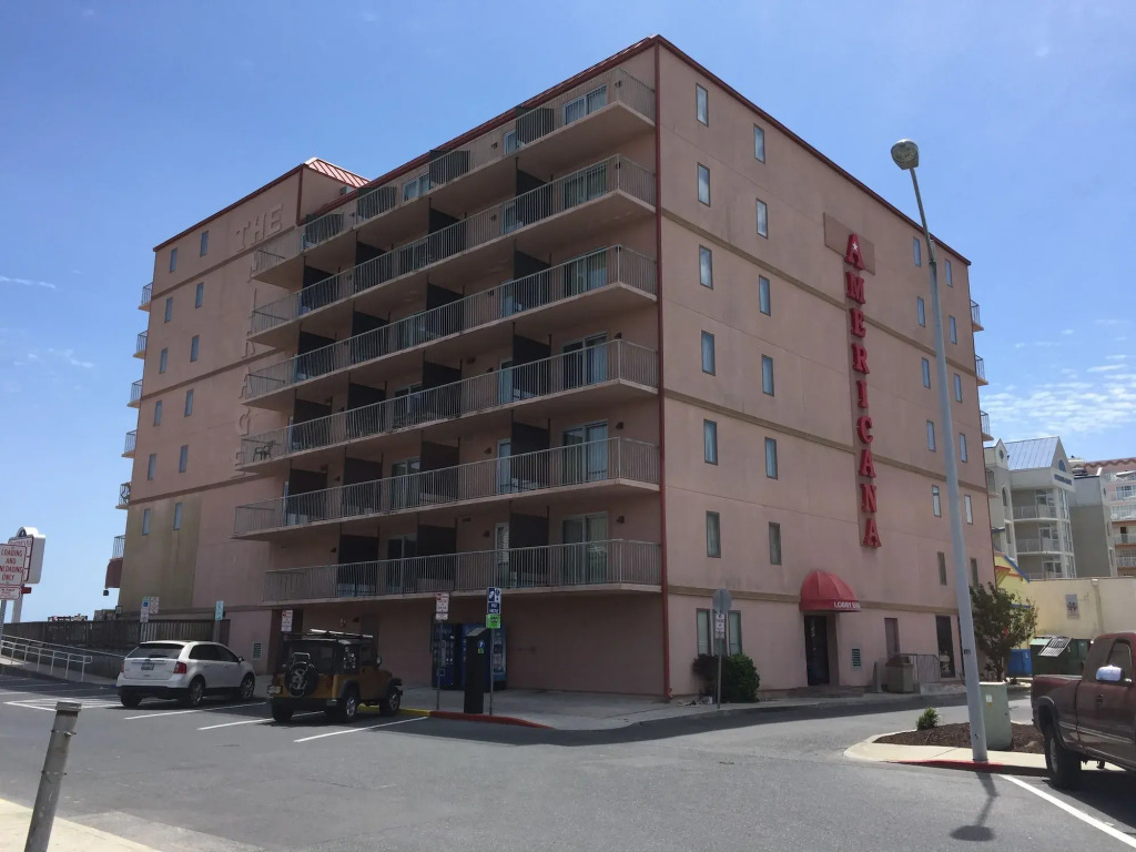 Americana Hotel Boardwalk