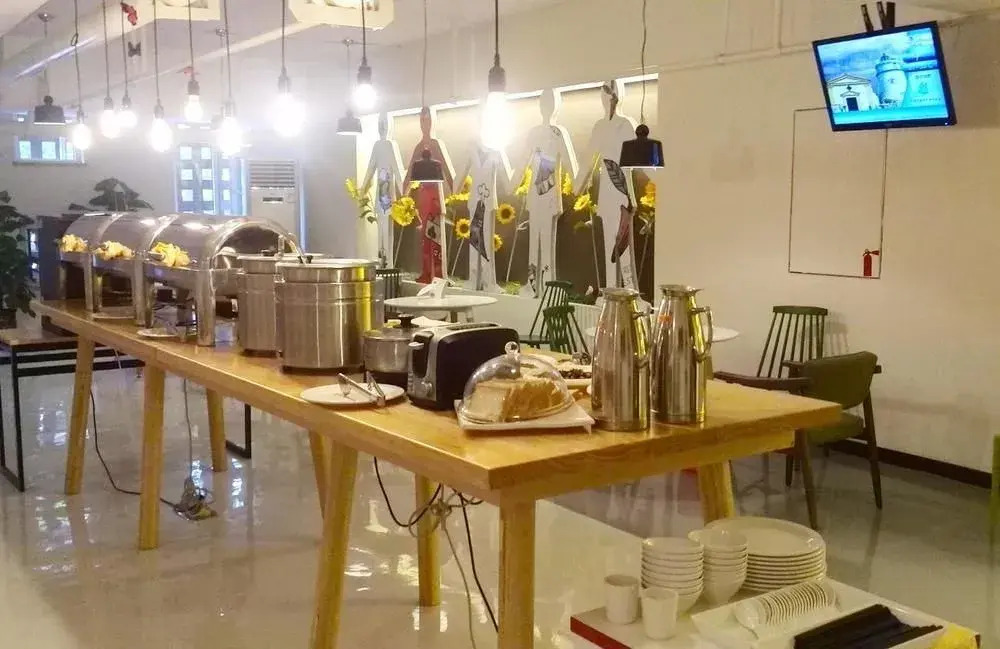 Yijia Room (Weifang Station)