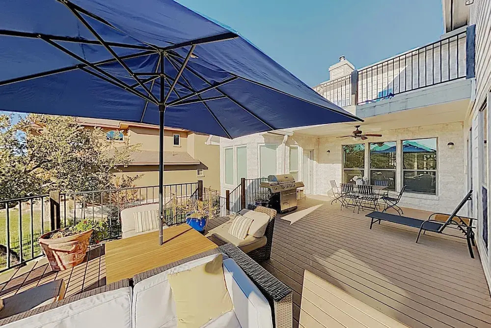 Break Cliff W/ Private Dock On Lake Travis! 4 Bedroom Home
