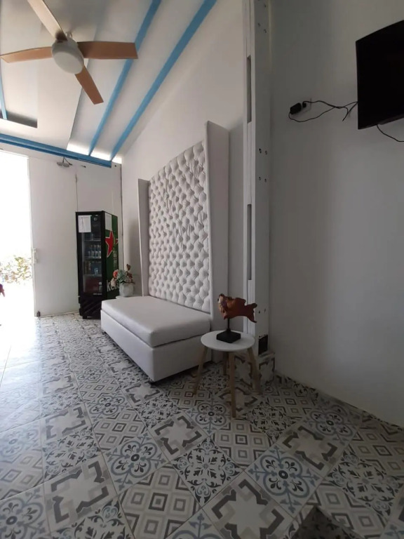 Ocean Breeze Boutique Hotel