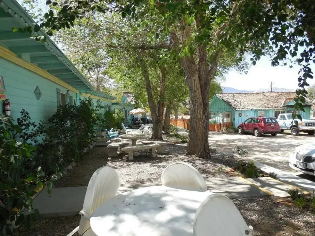 The Historic West Walker Motel