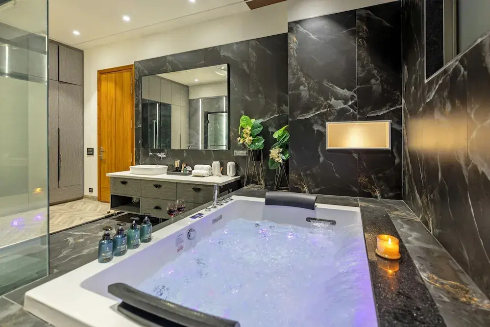 Elivaas Levante Farms 5 BHK Villa