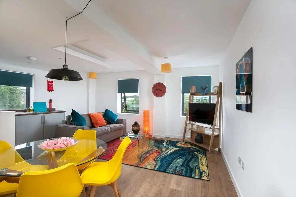 Kew Bridge Apartments