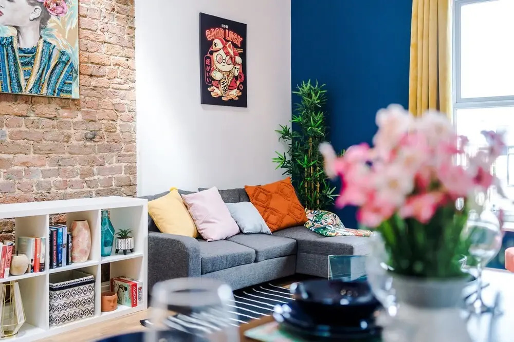 Spacious Duplex City Centre Apartment, 30 Second Walk to Lime Street