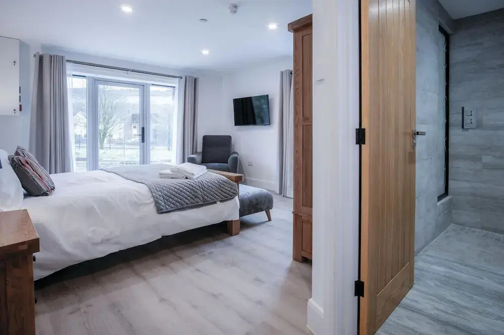 Suite 7 - Sleeping Giant Hotel - PEN Y CAE Inn