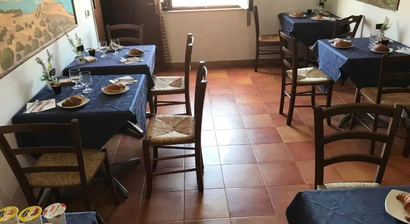 La Mimosa