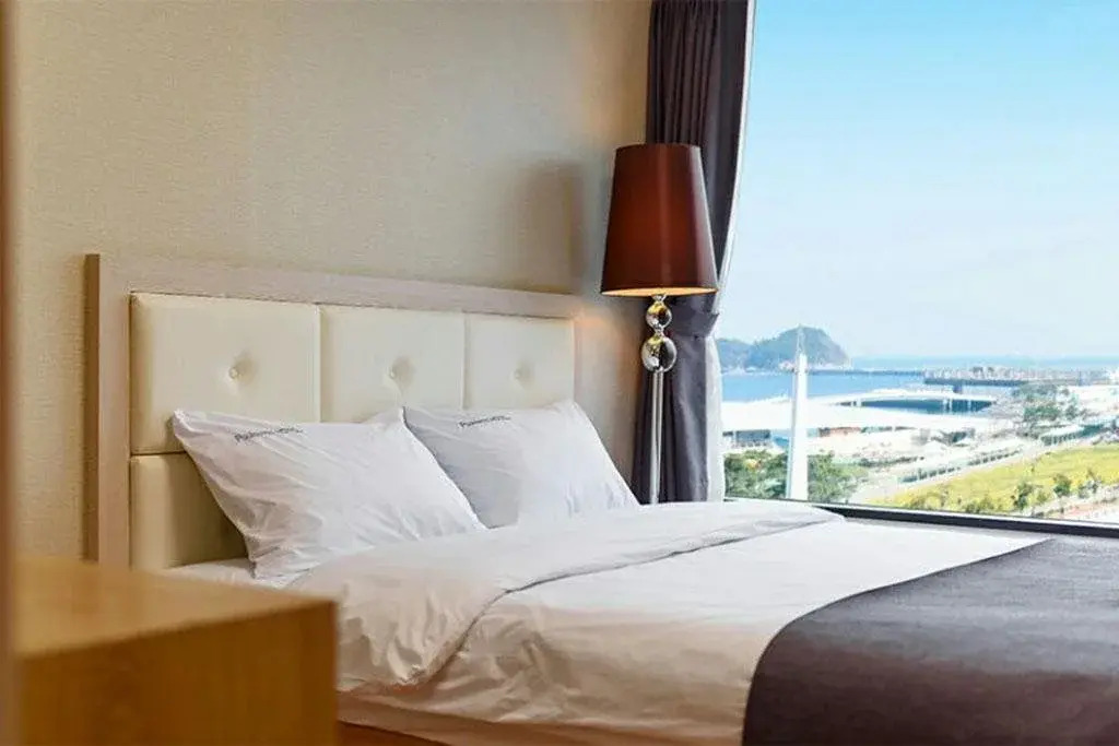 Paulownia Hostel & Guest House