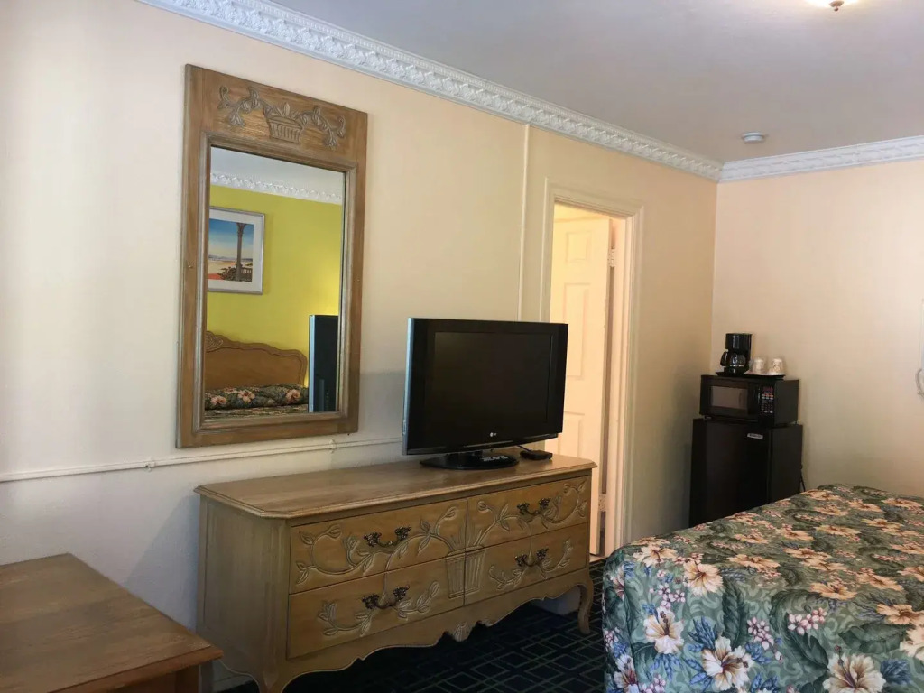 Lakeview Inn