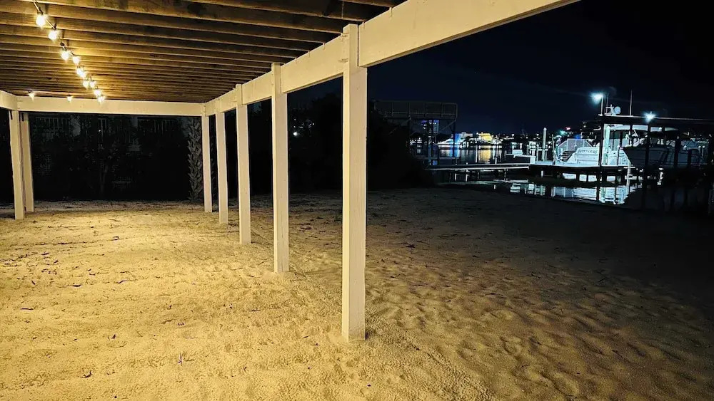 Harbor Seahorse - Outdoor Deck & Boat Dock
