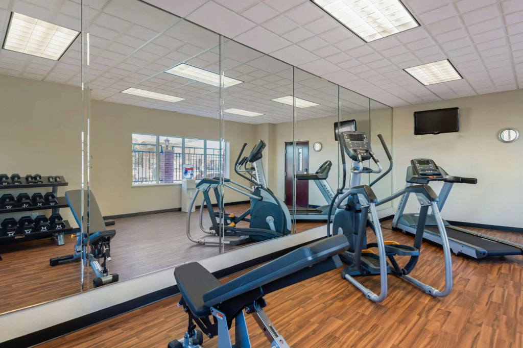 Comfort Inn & Suites
