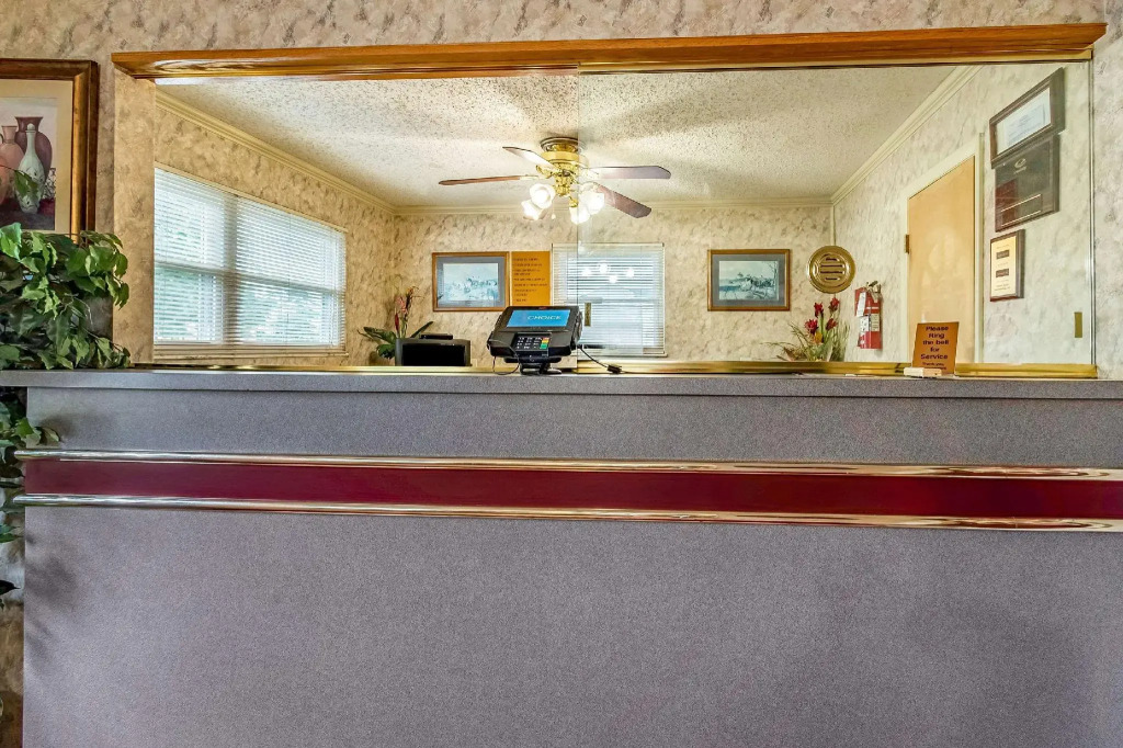 Worthington Motor Lodge