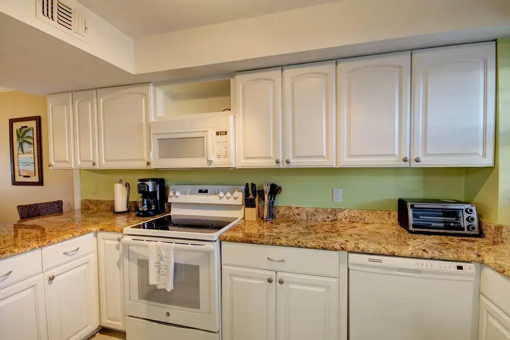 213 El Matador - Two Bedroom - Condo