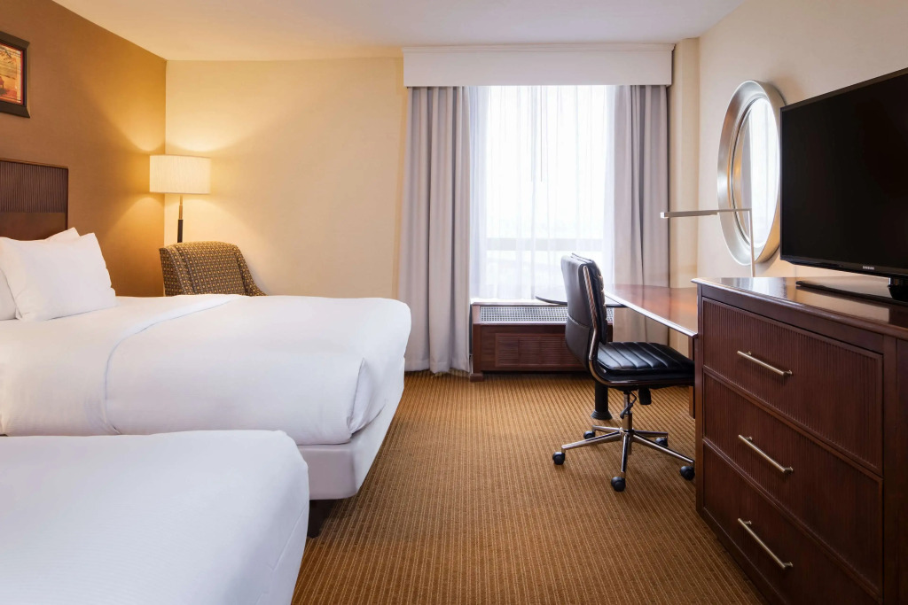 DoubleTree by Hilton Philadelphia Airport