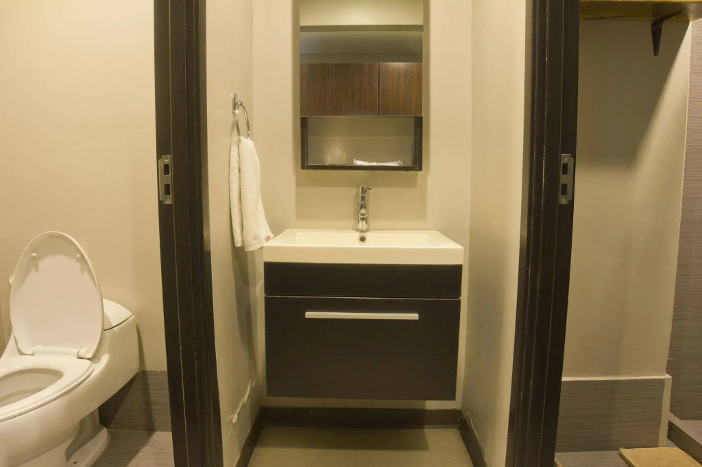 Artina Suites Hotel