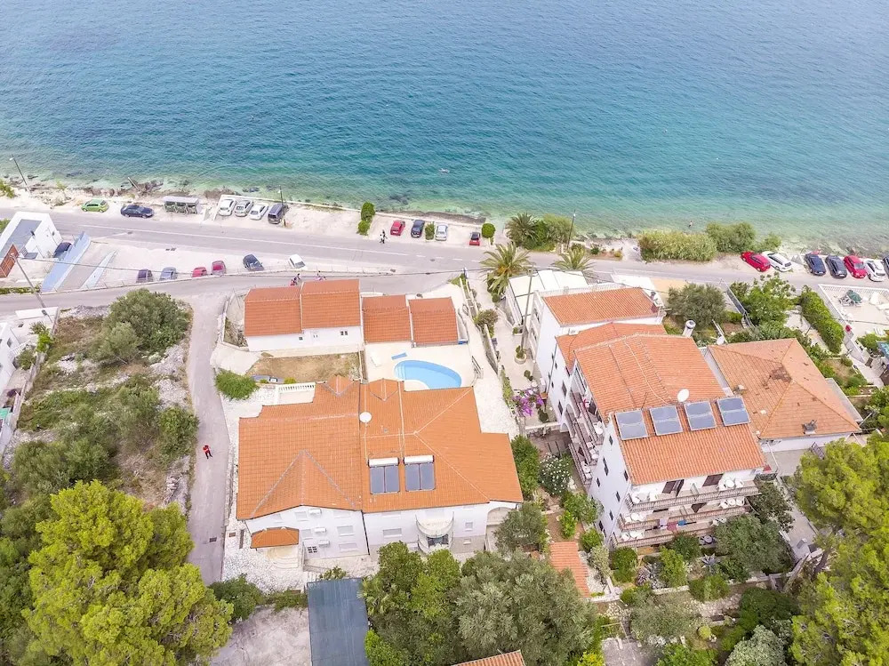 Apartments Krusica