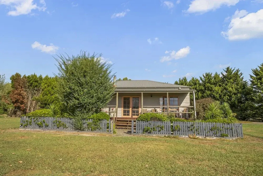 StayAU Sunset Cottage 2BR Farm Retreat