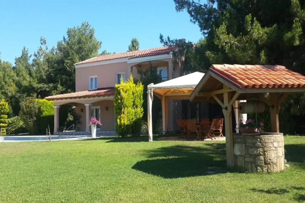 Pine Club Apart Hotel