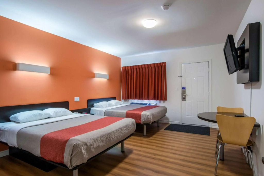 Motel 6-Sudbury, ON