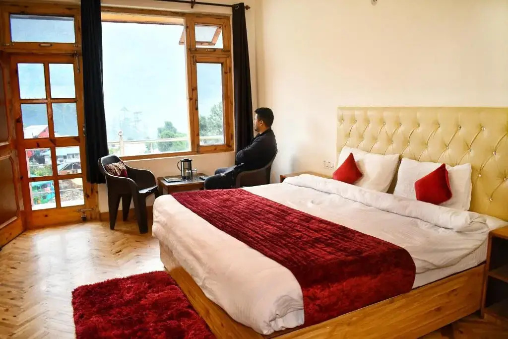 Nirvana Classic With Balcony Mountain view