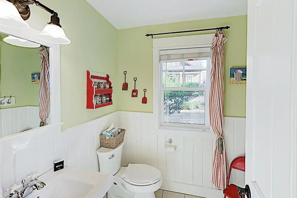 New Listing! Olivia Beach W/ Hot Tub 4 Bedroom Home