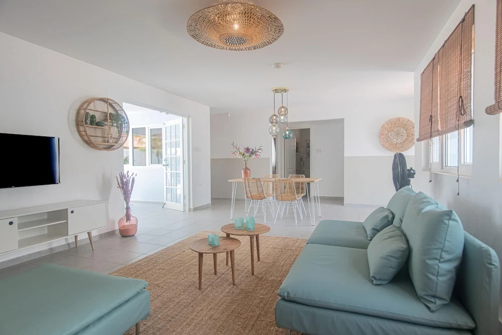 NEW Cozy Casa in Oranjestad