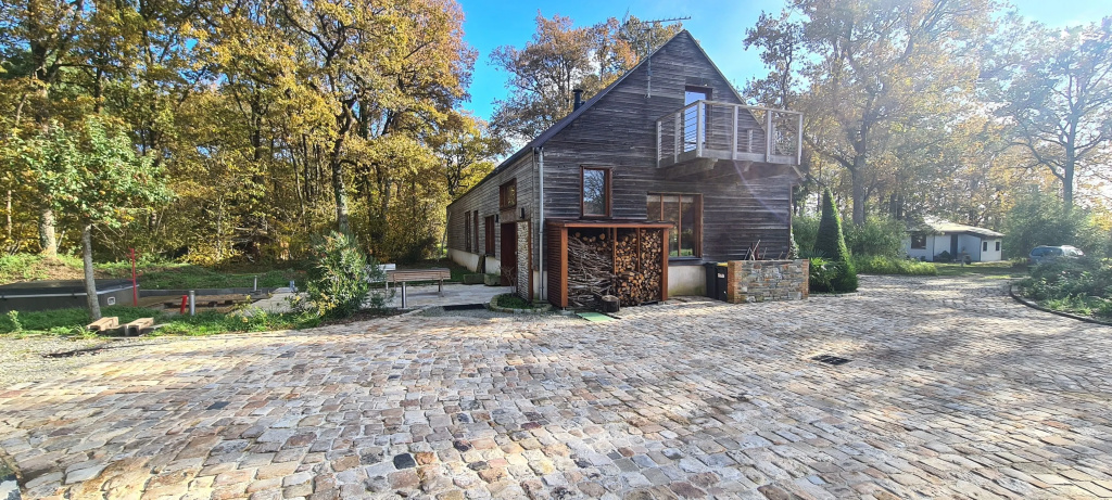 Loft d’architecte chaleureux et spacieux