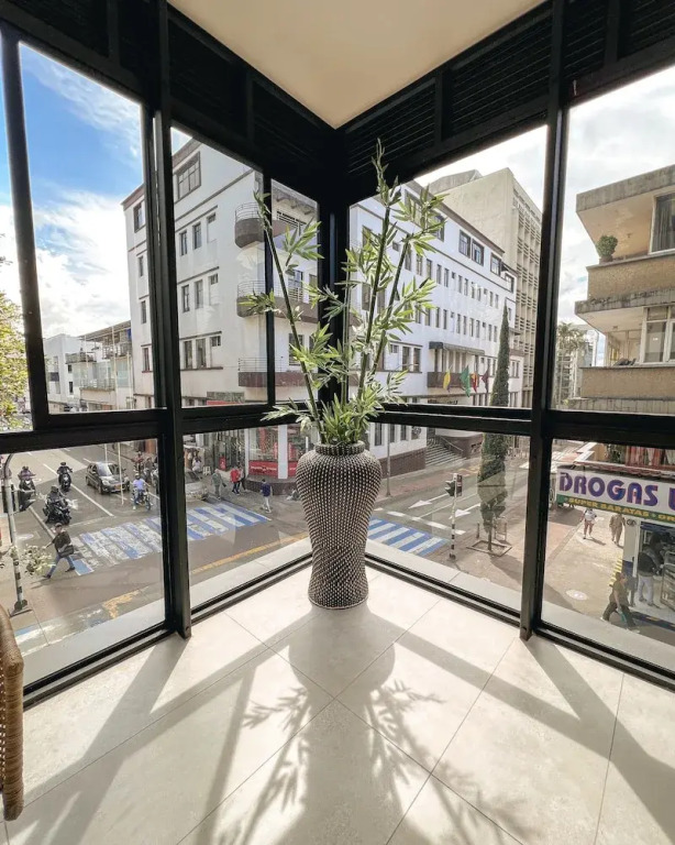 Balmoral Plaza Hotel