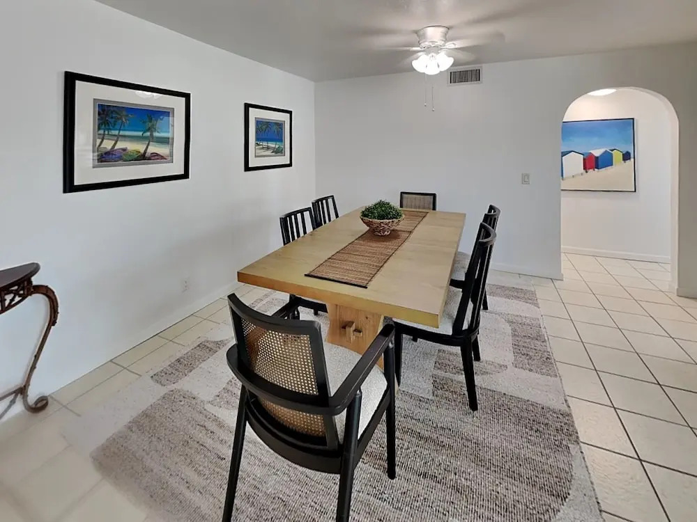 Caper Beach Club 312