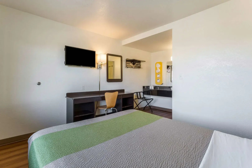 Studio 6-El Paso, TX - East