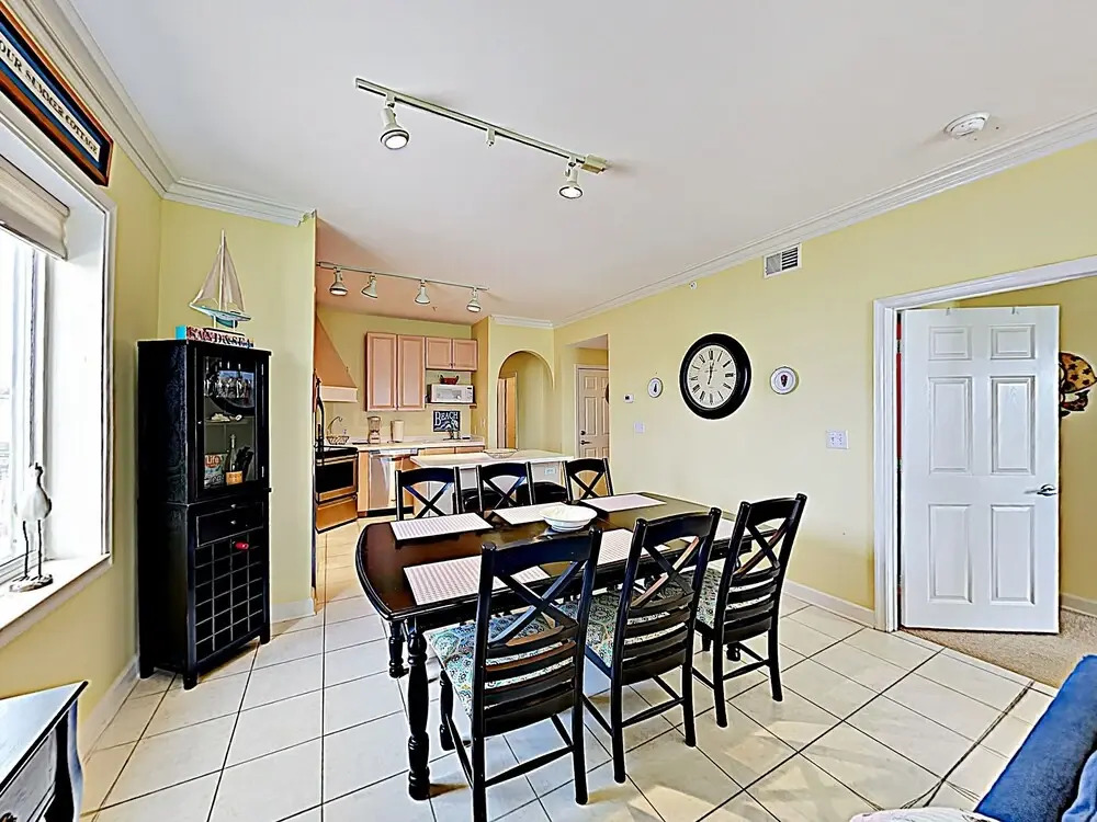 New Listing! Bayfront W/ Pool- Walk To Beach 3 Bedroom Condo