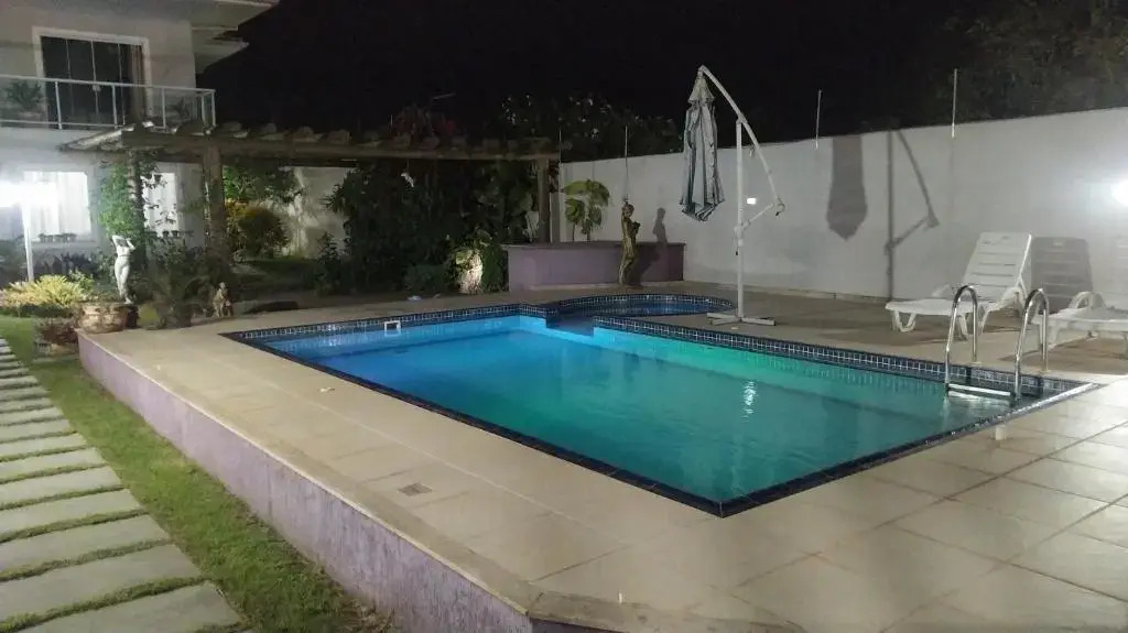 Casa Luxo: Piscina, Churras, Sinuca e Cinema - 300m da Praia