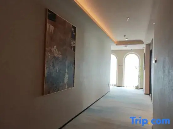 Yiyun Superior Products Hotel