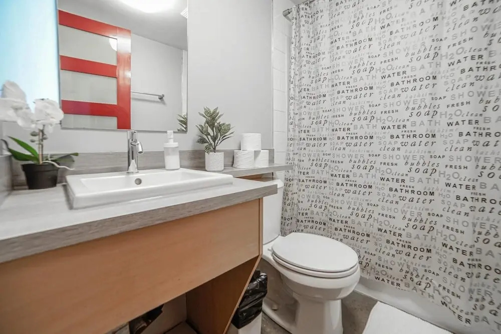 Charming 1BR W Sofa Bed and Private Balcony