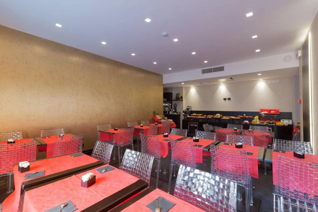 Floris Hotel